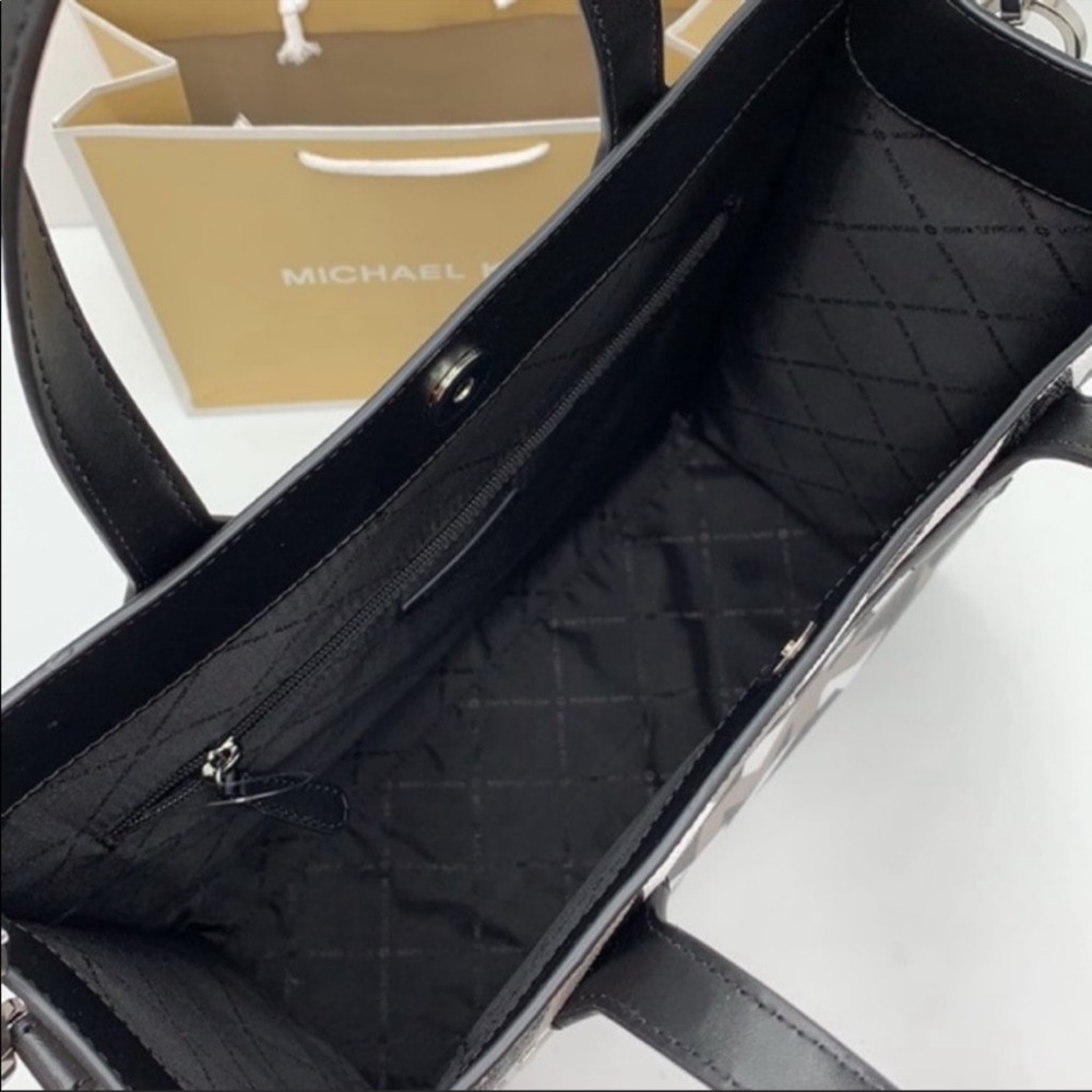 Michael Kors Large Kenly Tote Bag Leather - Picture 8 of 11